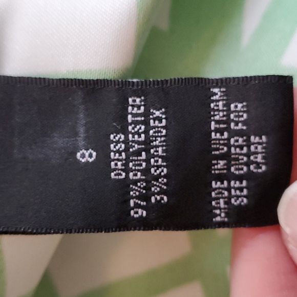 AGB green abstract sheath dress - Picture 7 of 7